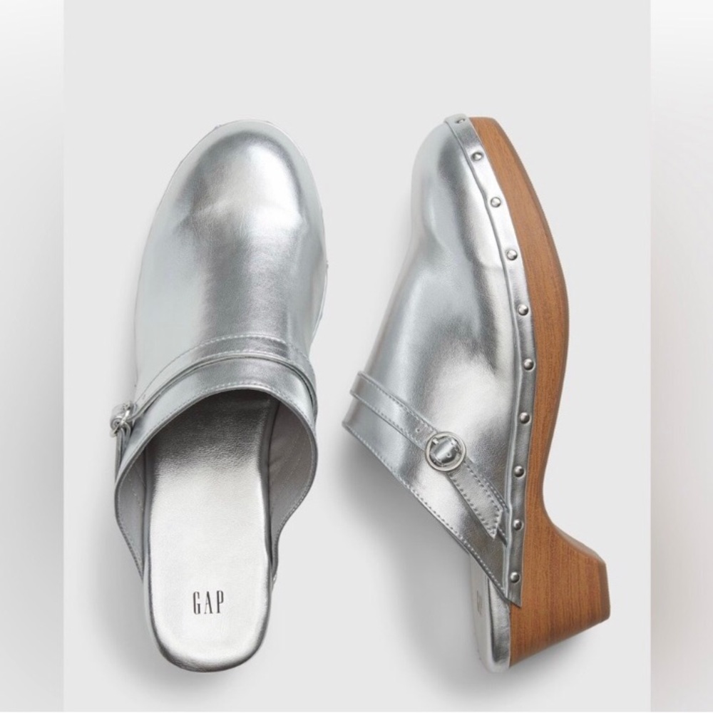 New in box Silver Faux-Leather / Pleather Clogs for Women w cute Buckle Detail